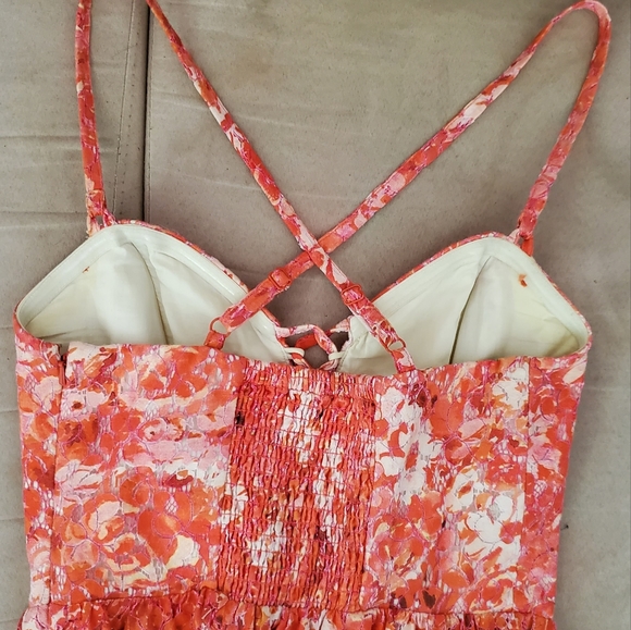 Like new GUESS coral lace floral mini smock dress with corset top ๐ - Picture 6 of 8